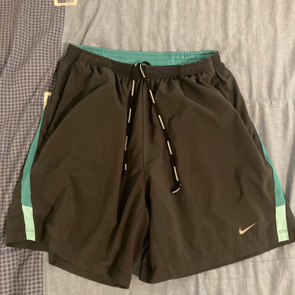 Mens Nike Running Shorts size L!